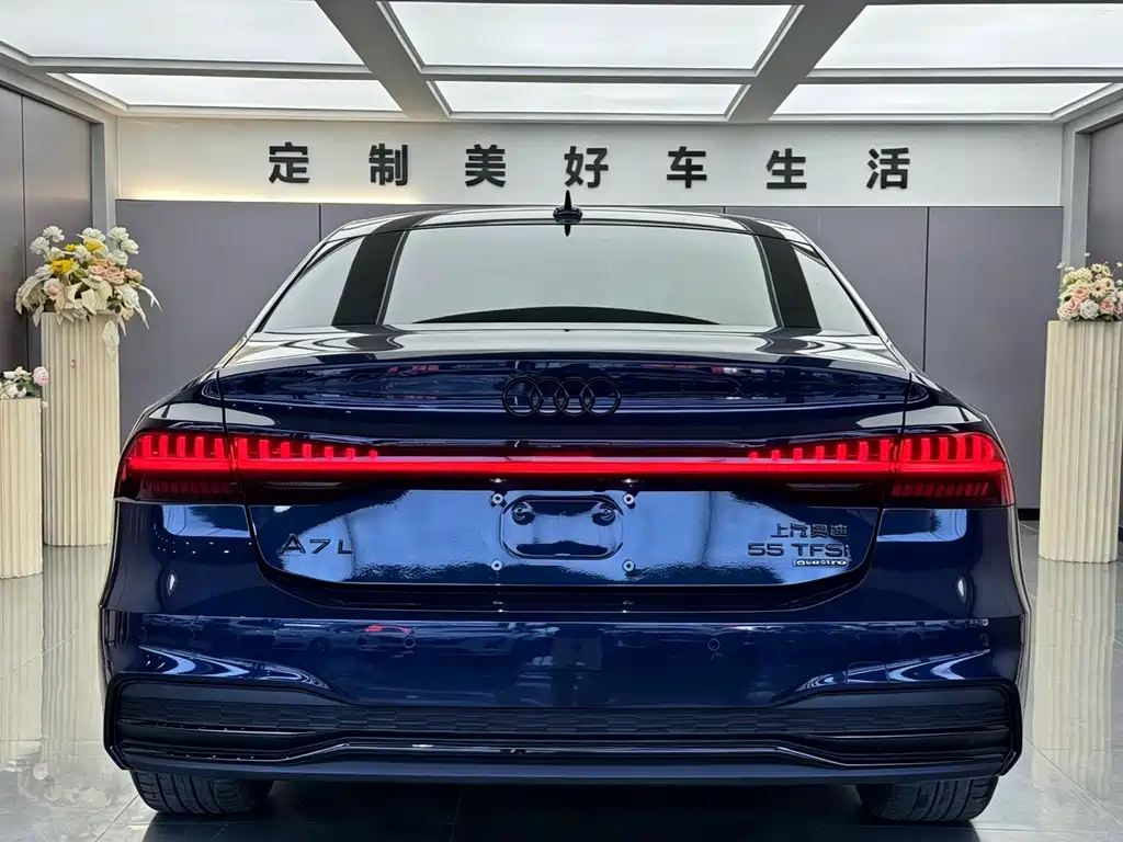 Audi A7L — фото 17