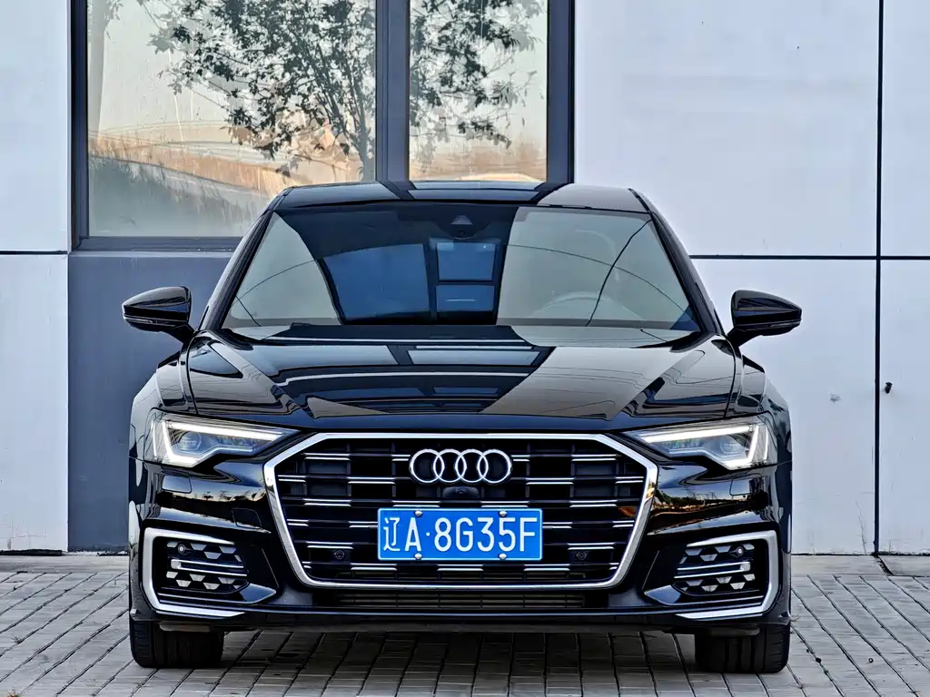 Audi A6L — фото 2