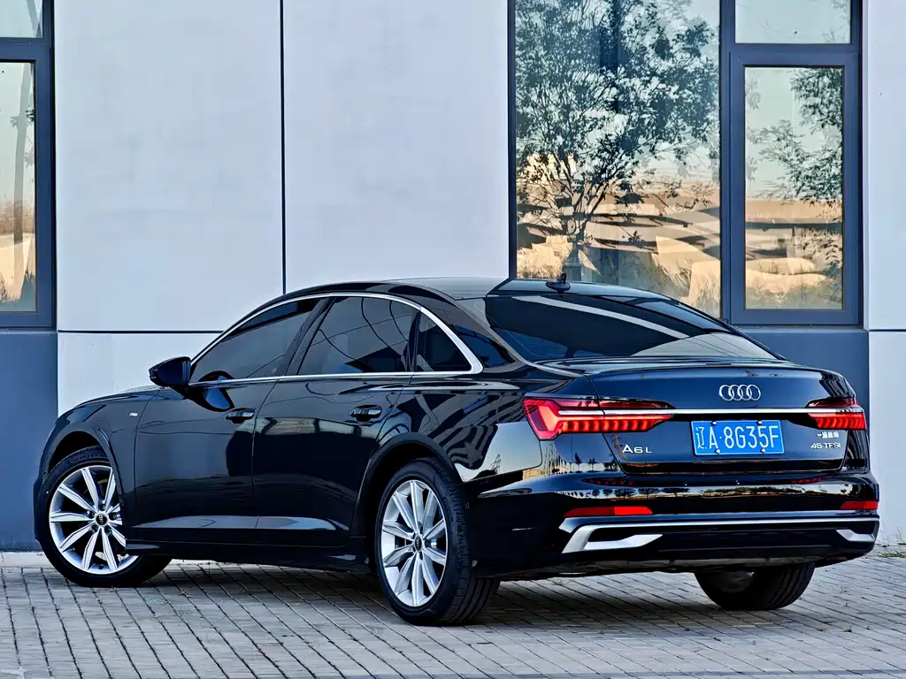 Audi A6L — фото 4