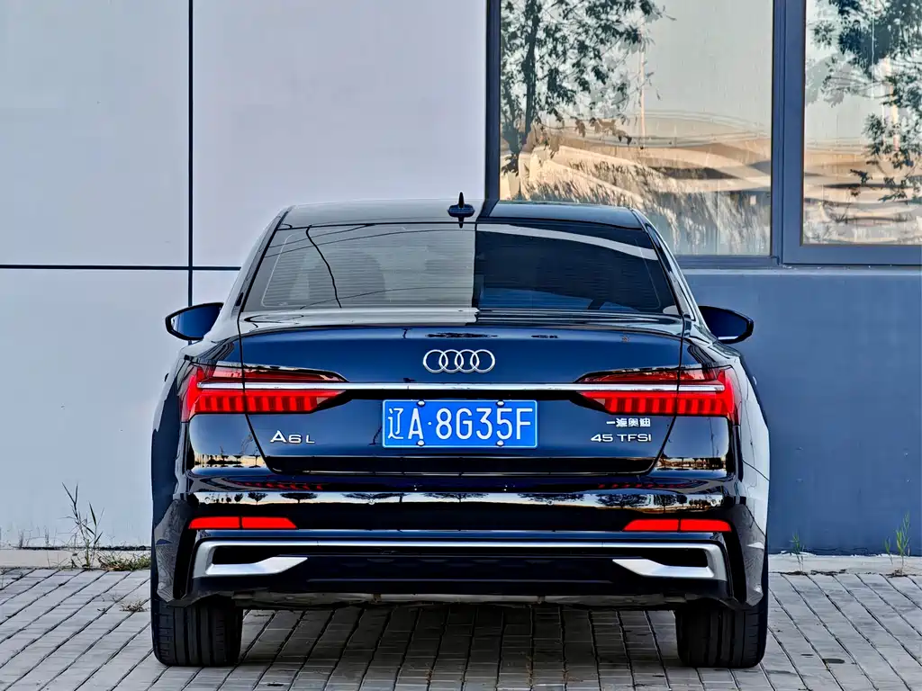 Audi A6L — фото 5