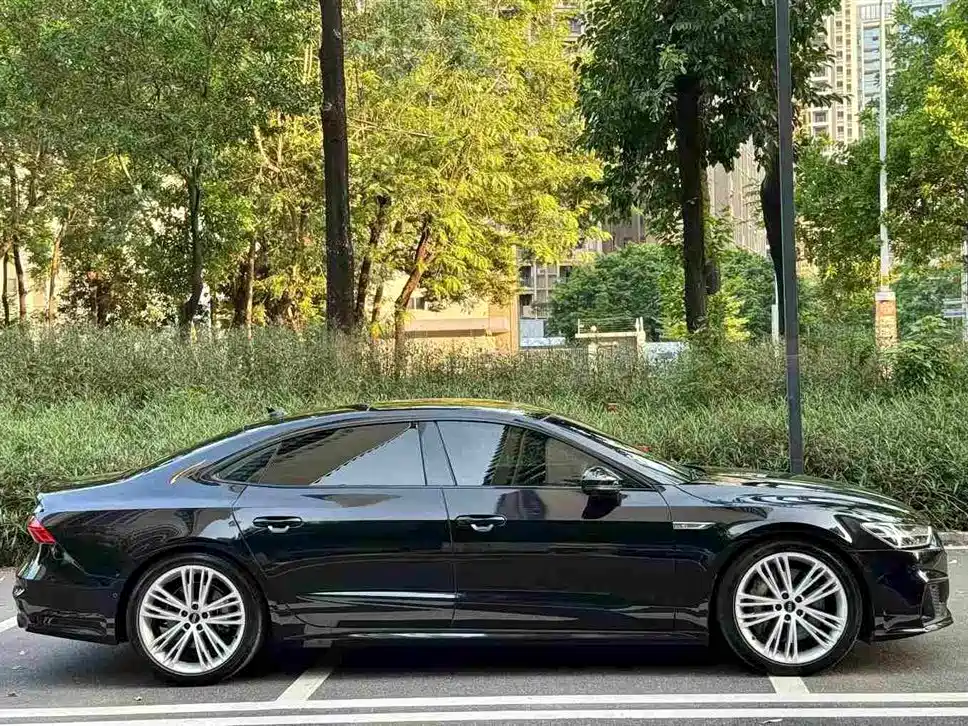 Audi A7L — фото 4