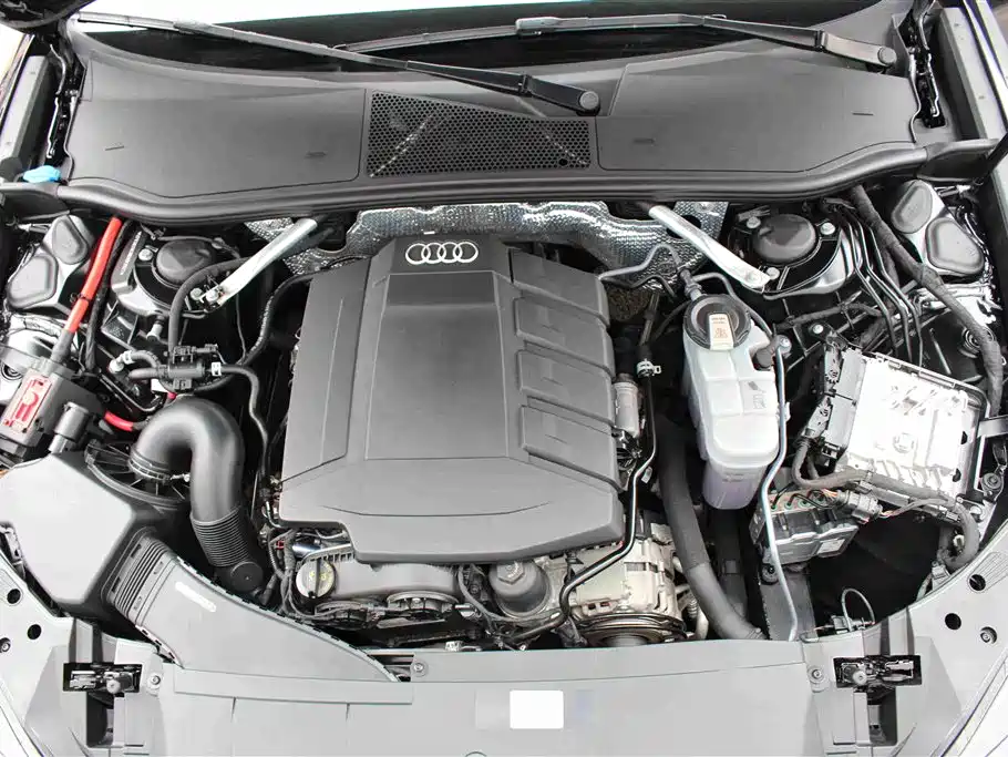 Audi A6L — фото 18