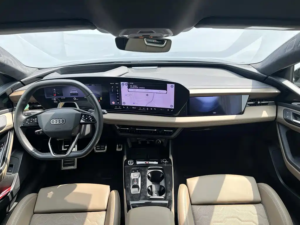 Audi A6L e-tron — фото 6