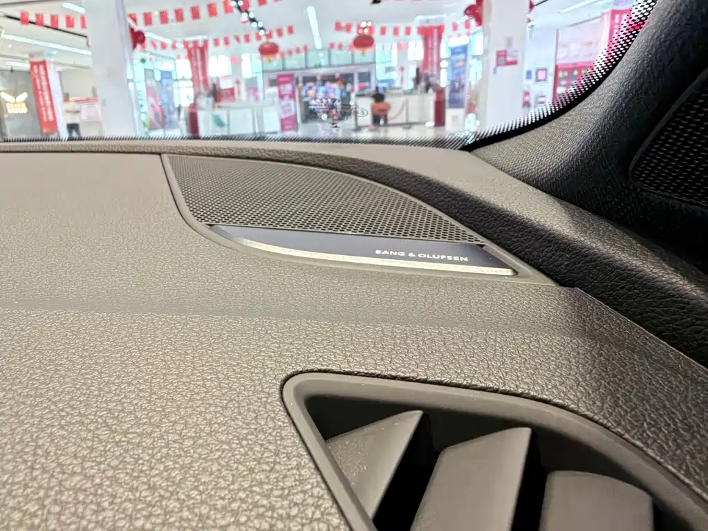 Audi S4 — фото 17
