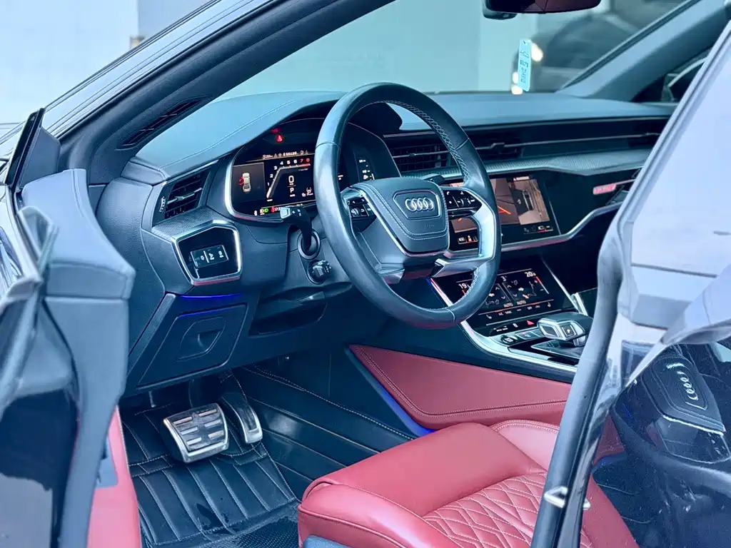 Audi A7L — фото 7