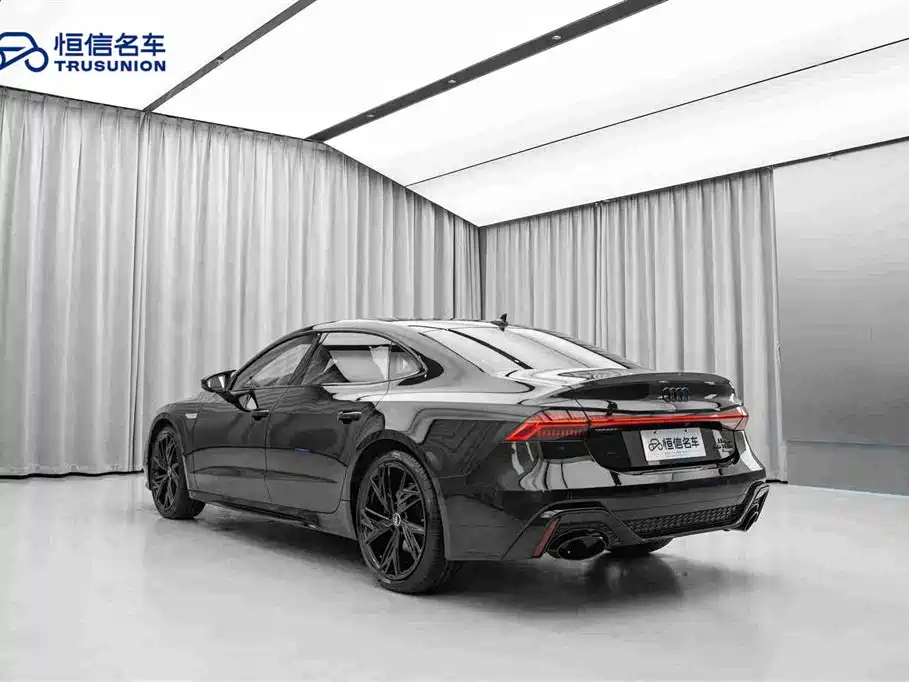 Audi A7L — фото 7