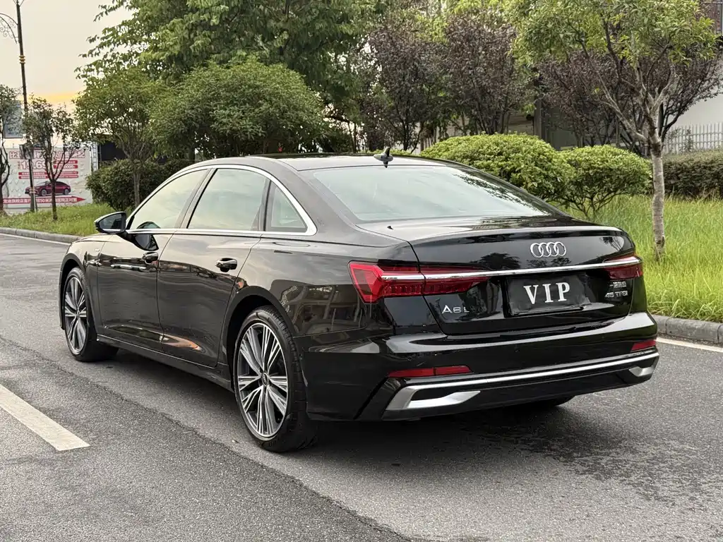 Audi A6L — фото 6