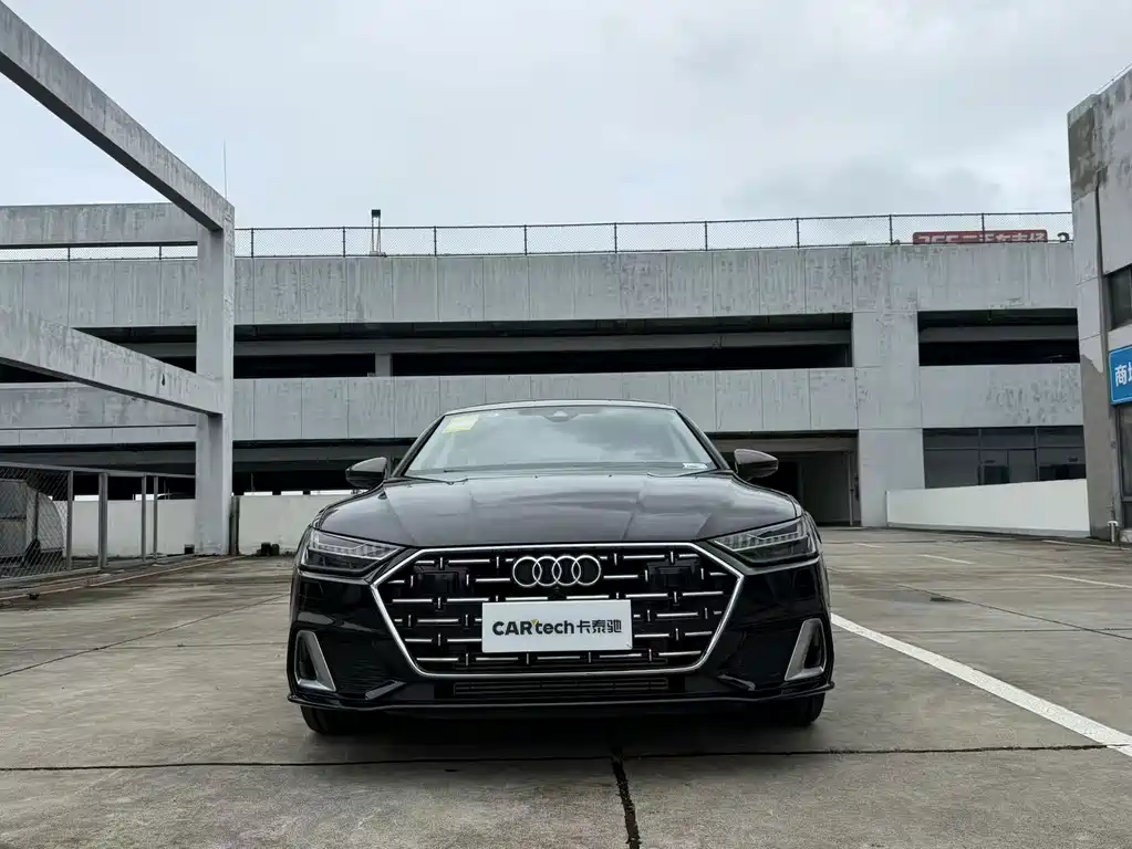 Audi A7L — фото 2