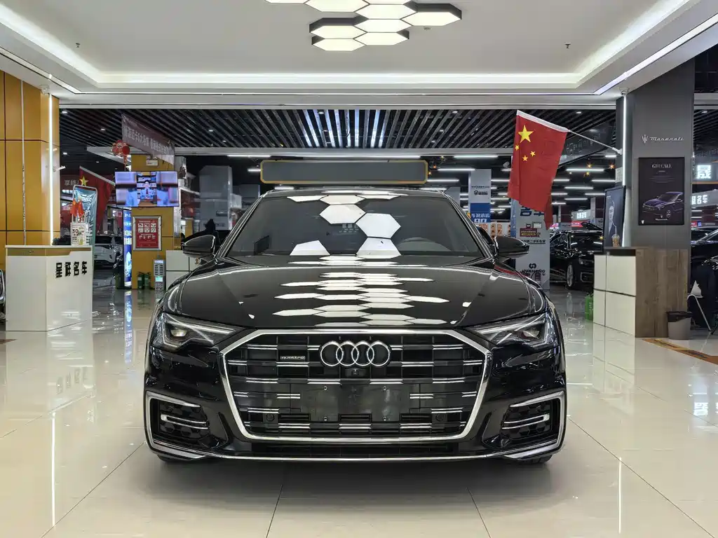 Audi A6L — фото 2