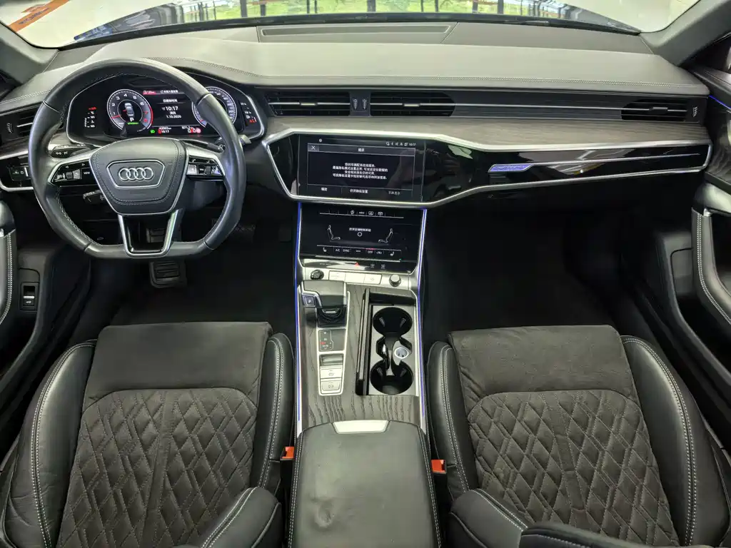 Audi A6L — фото 5