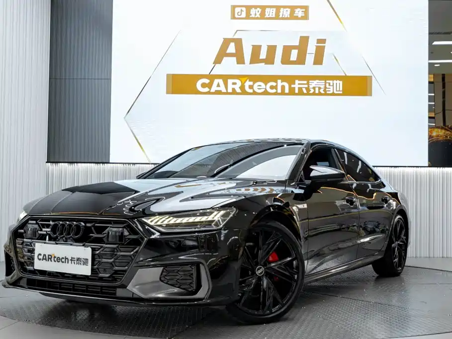 Audi A7L — фото 2