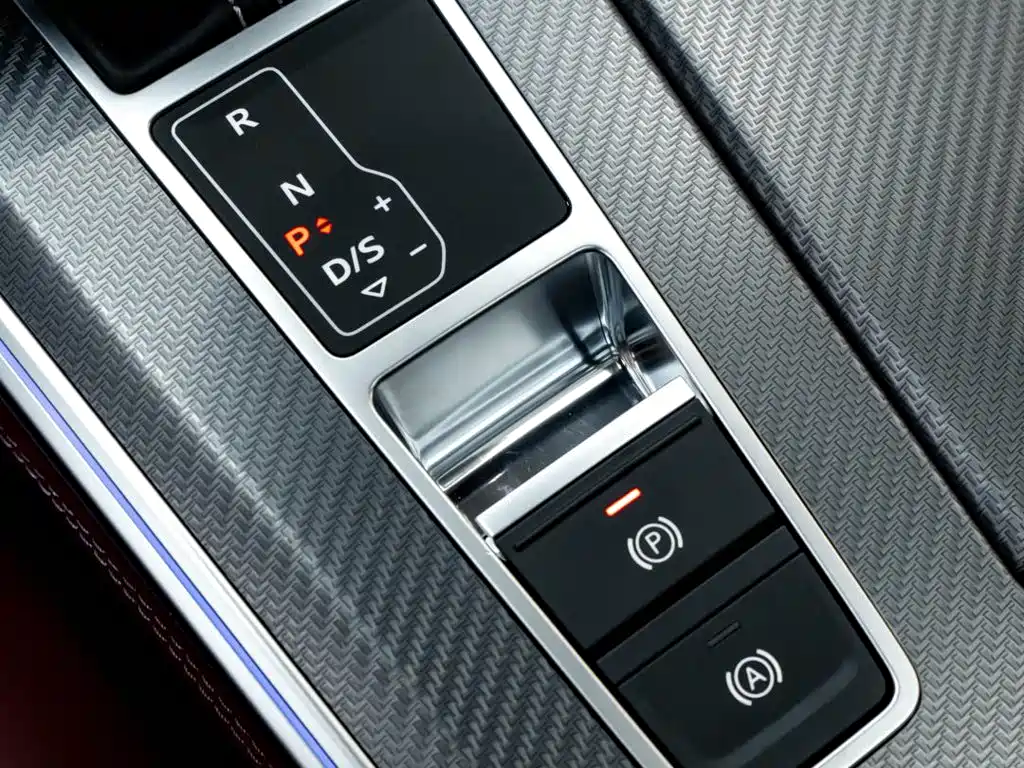 Audi A7L — фото 23