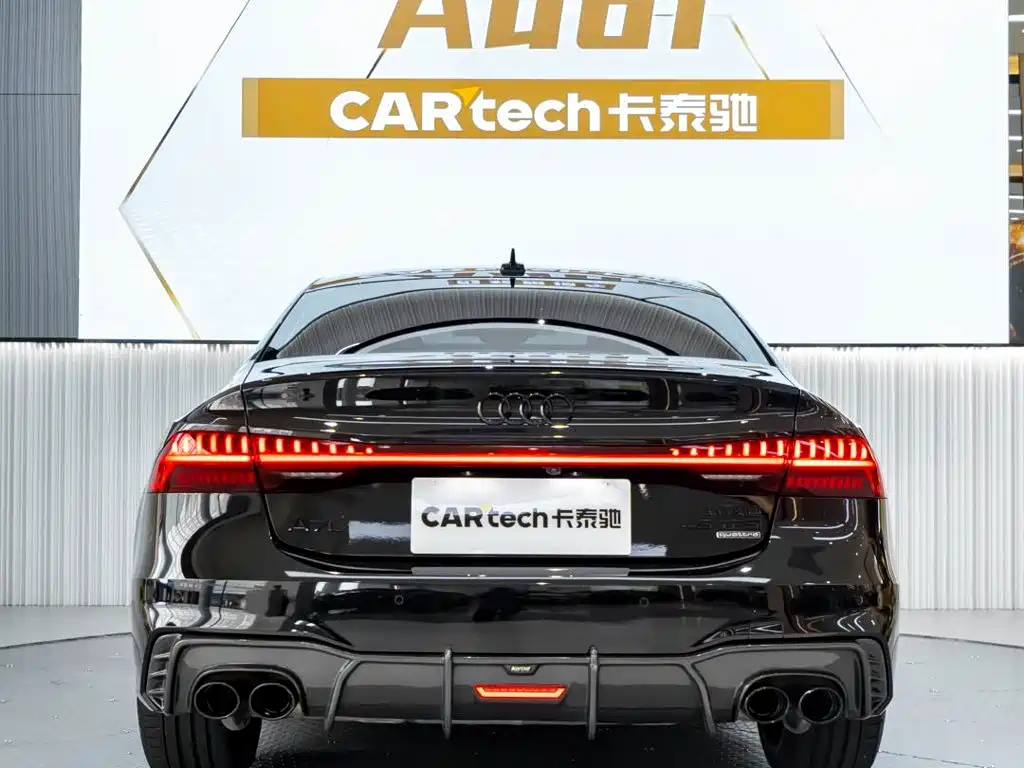 Audi A7L — фото 5