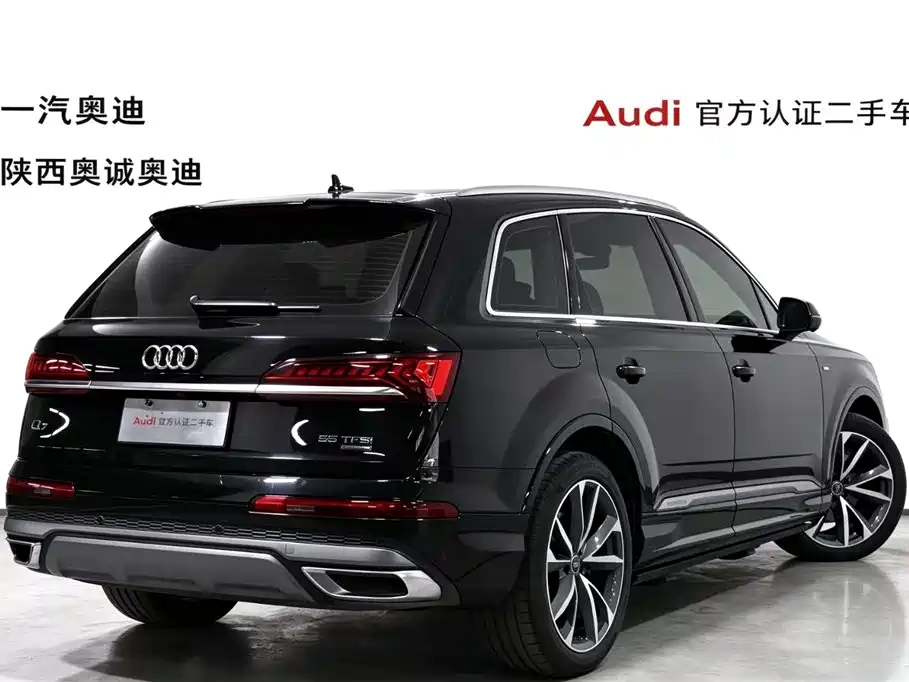 Audi Q7 — фото 4