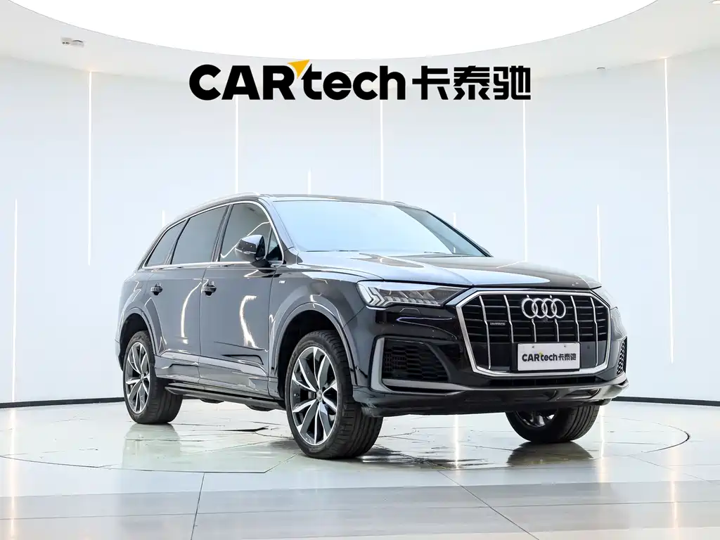Audi Q7 — фото 7