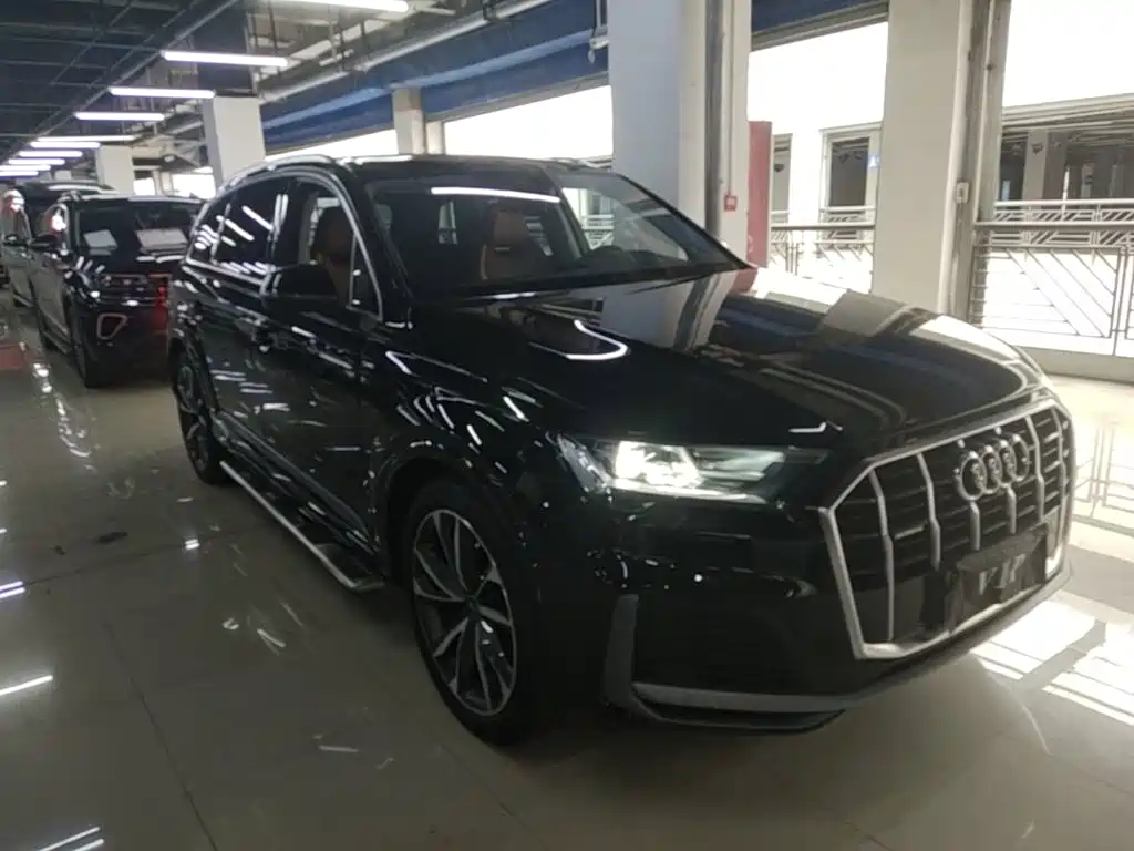 Audi Q7 — фото 4