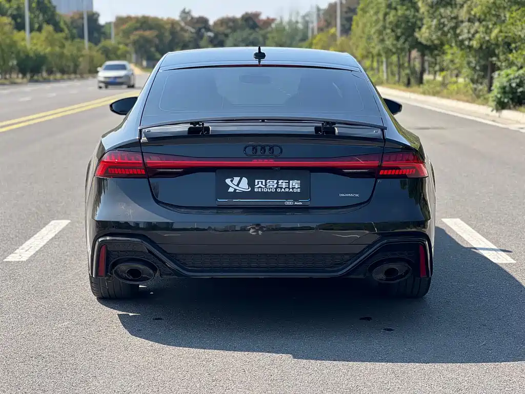 Audi A7 — фото 8