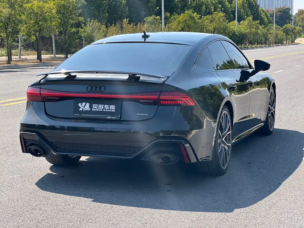 Audi A7 — фото 9
