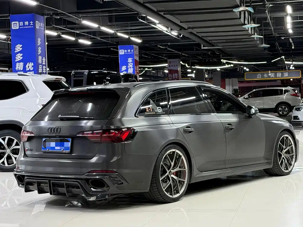 Audi RS 4 — фото 6