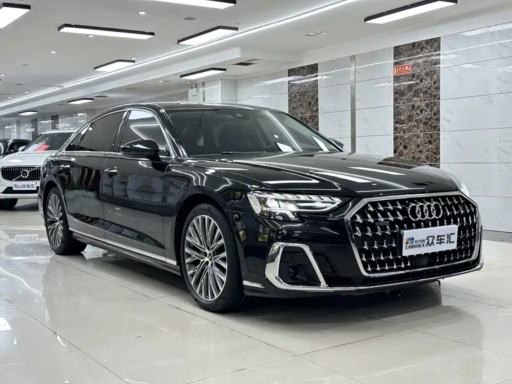 Audi A8 — фото 3