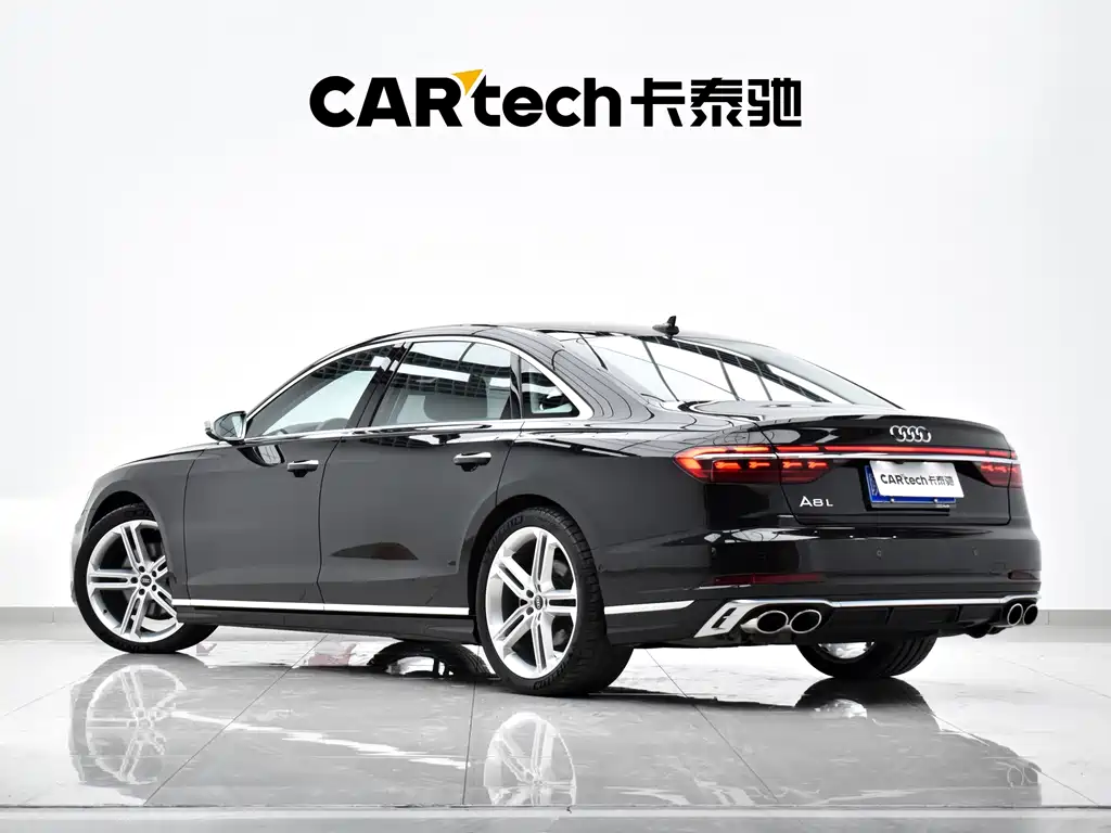 Audi A8 — фото 33