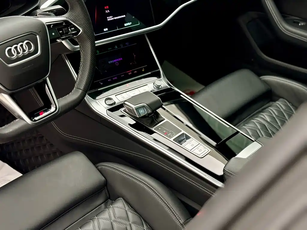 Audi A7 — фото 10