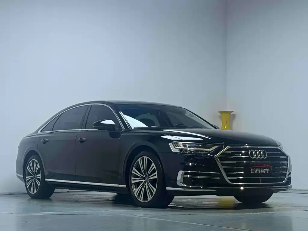 Audi A8 — фото 4