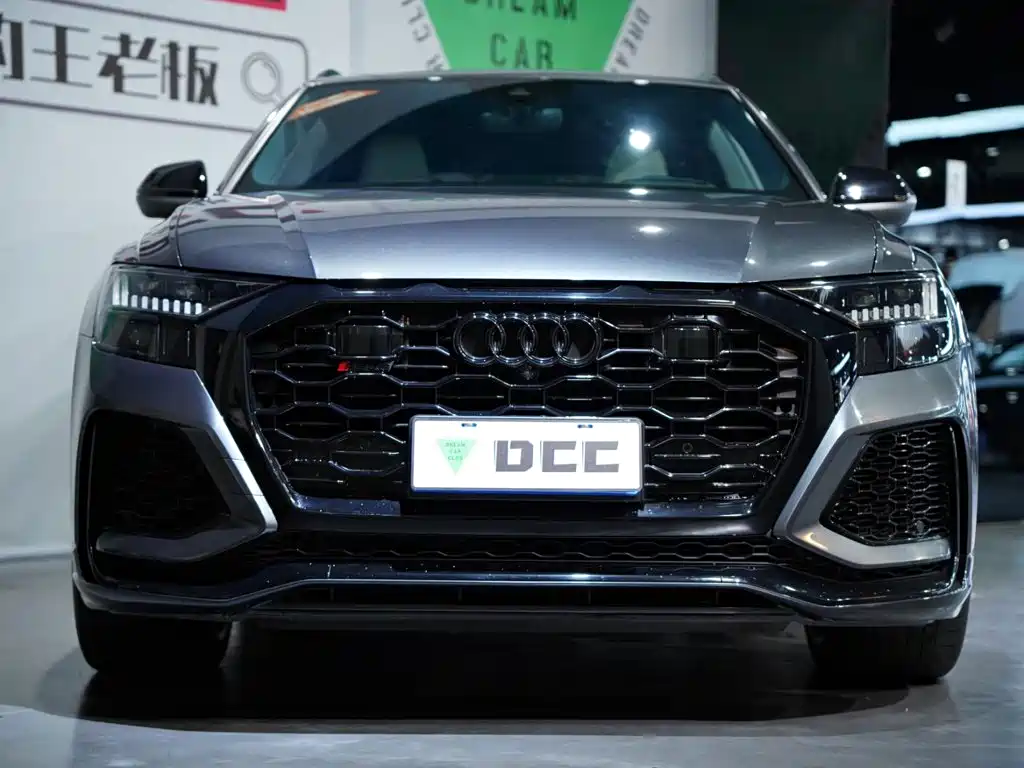 Audi RS Q8 — фото 53