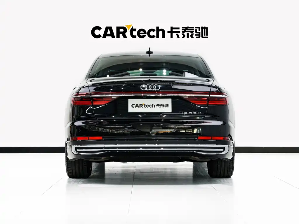 Audi A8 — фото 5