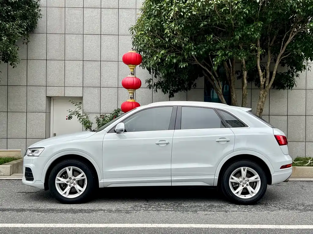 Audi Q3 — фото 5