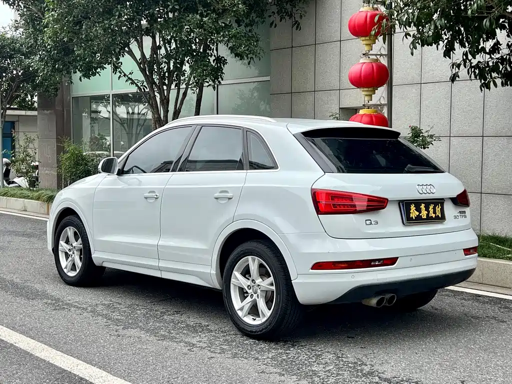 Audi Q3 — фото 7