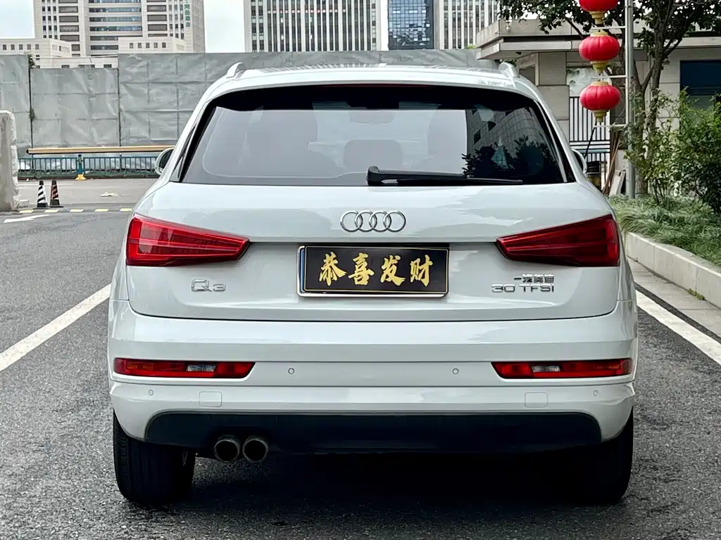 Audi Q3 — фото 8