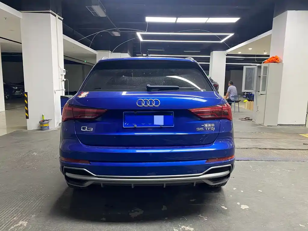 Audi Q3 — фото 8