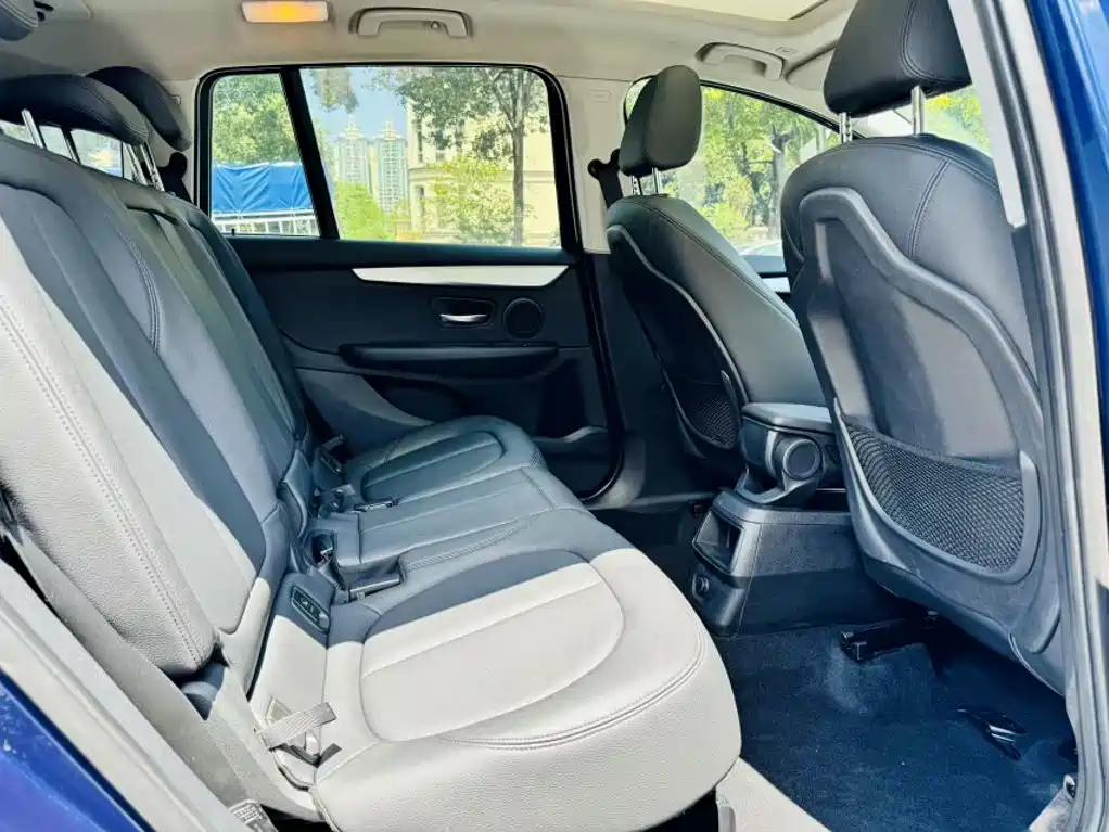 BMW 2 Series Gran Tourer — фото 14