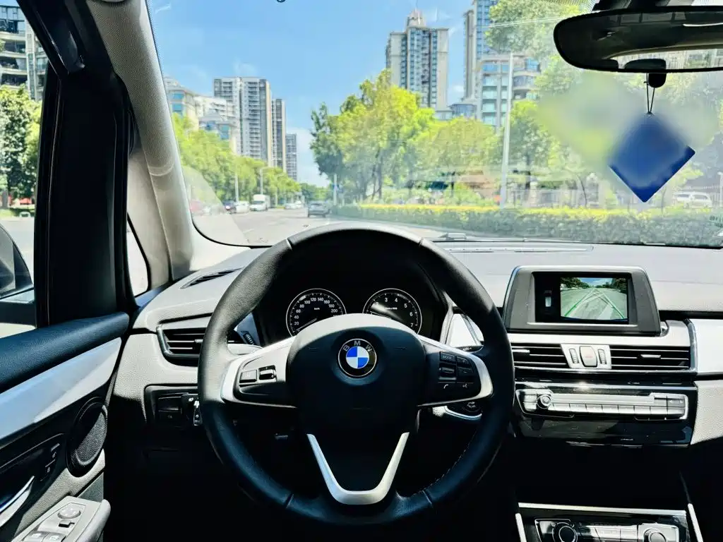 BMW 2 Series Gran Tourer — фото 3