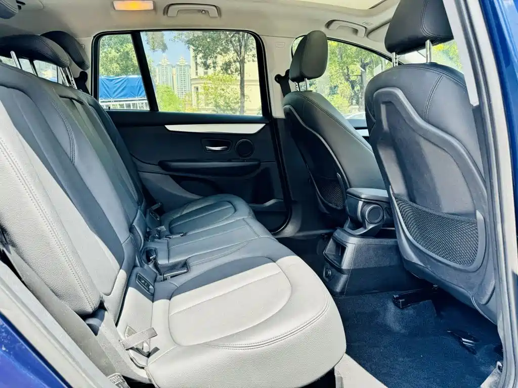 BMW 2 Series Gran Tourer — фото 23