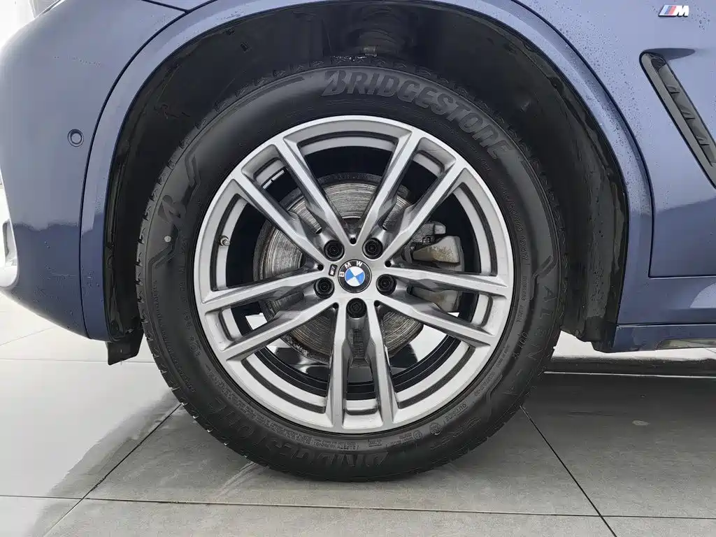 BMW X3 — фото 17