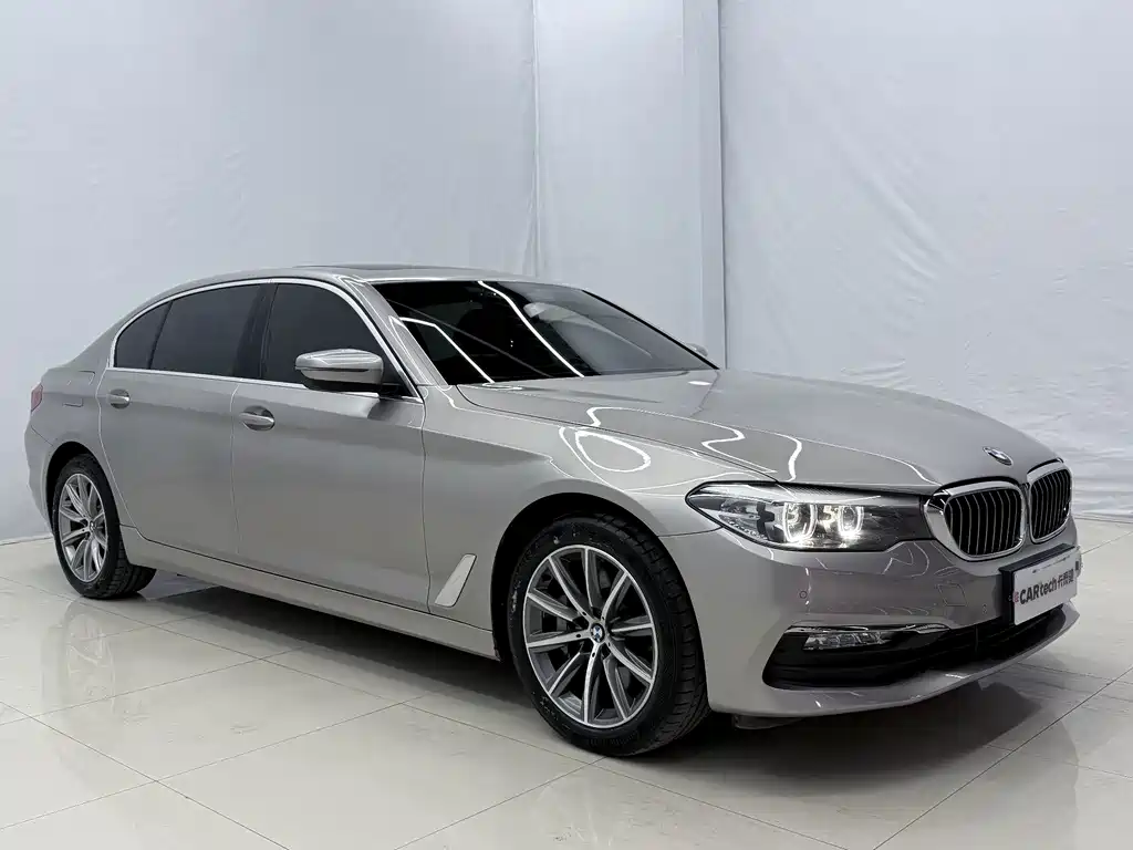 BMW 5 Series — фото 3