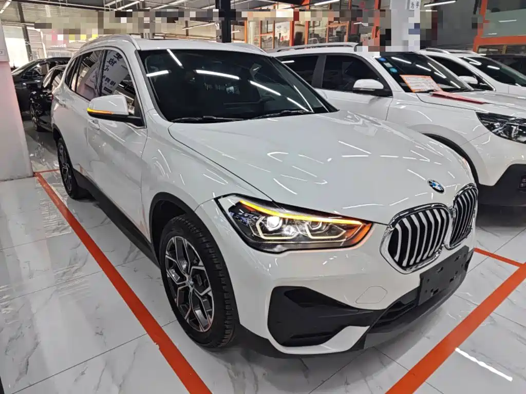 BMW X1 — фото 22