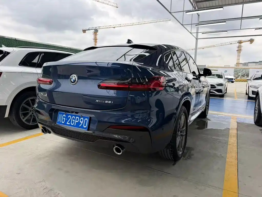 BMW X4 — фото 14