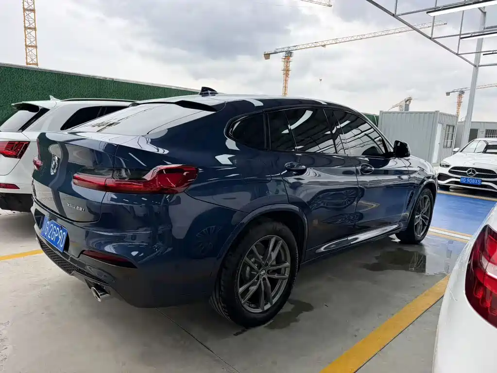 BMW X4 — фото 17