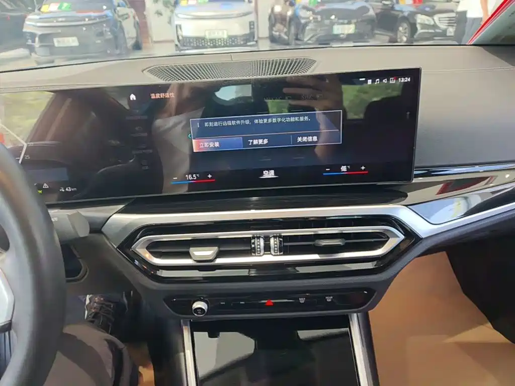 BMW i3 — фото 13