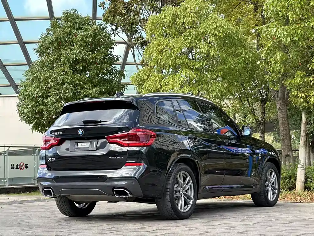 BMW X3 — фото 9