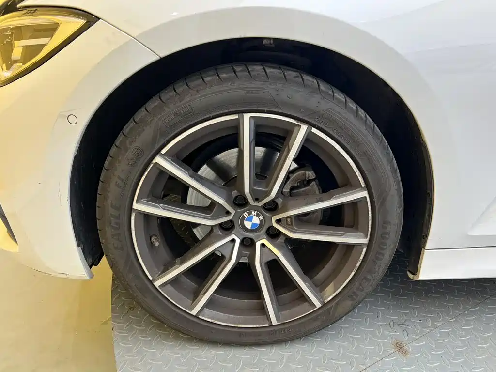 BMW 3 Series — фото 10