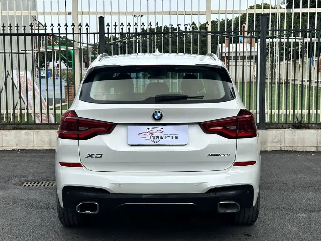 BMW X3 — фото 13