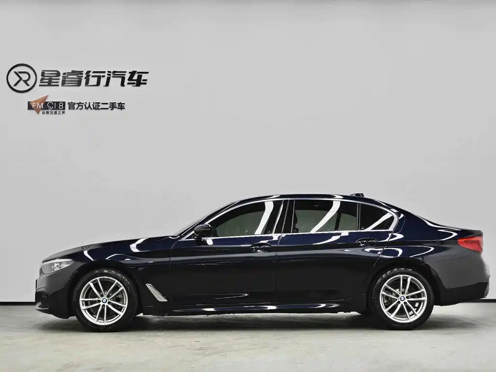 BMW 5 Series — фото 14