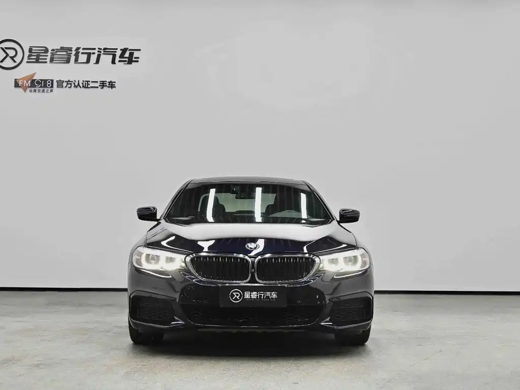 BMW 5 Series — фото 18