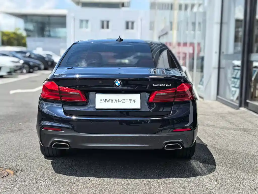 BMW 5 Series — фото 4