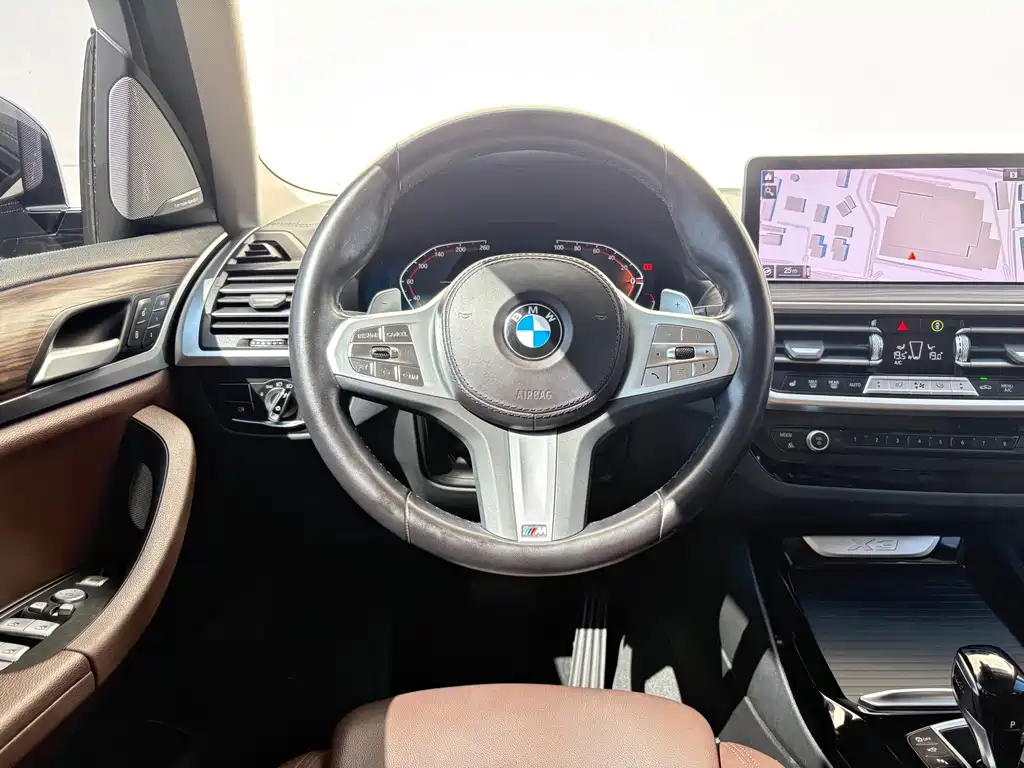 BMW X3 — фото 14