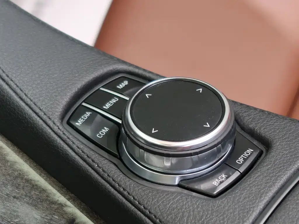 BMW 6 Series — фото 14